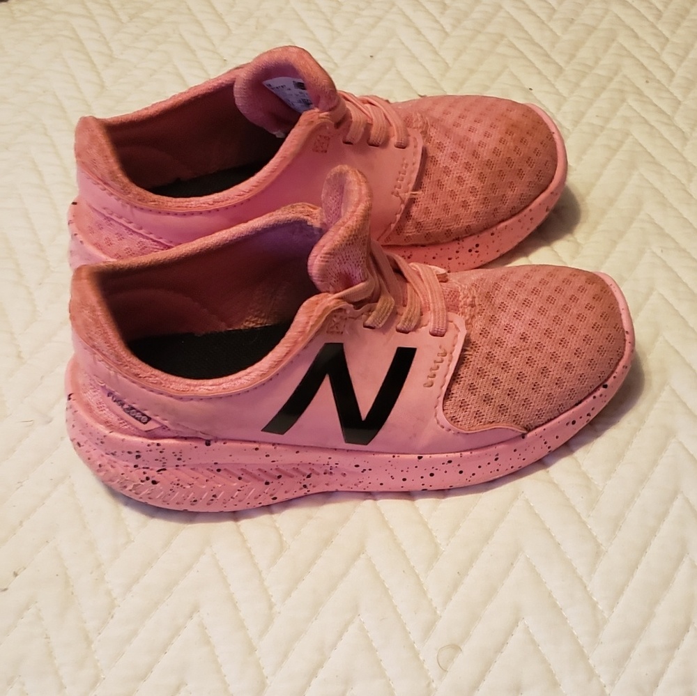 New Balance Slip on sneakers with laces